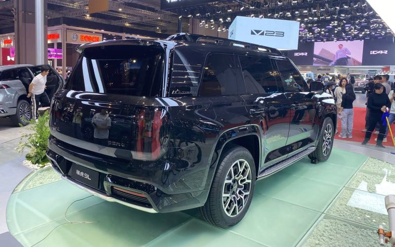 Репортаж из Шанхая. Провал Volkswagen, 20К шагов и куриная лапа