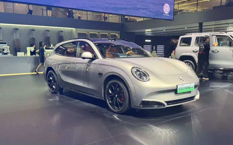 Репортаж из Шанхая. Провал Volkswagen, 20К шагов и куриная лапа