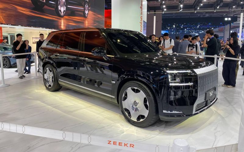 Репортаж из Шанхая. Провал Volkswagen, 20К шагов и куриная лапа