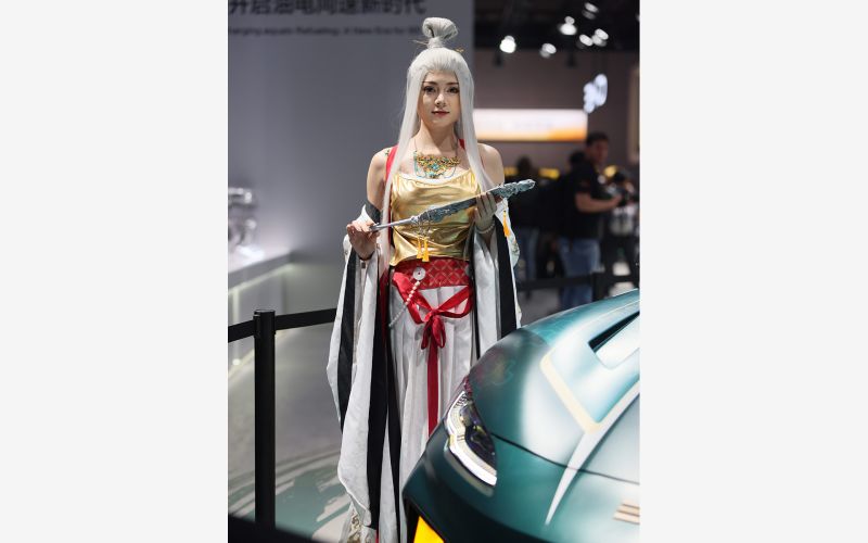 Самые эффектные девушки автосалона в Шанхае 2025. Фоторепортаж