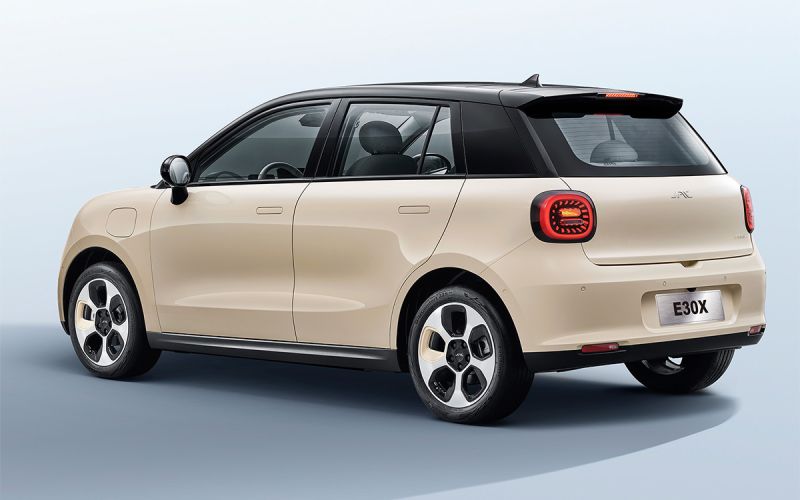 
            Топ-5 доступных предложений на белорусском авторынке. В России их нет
        