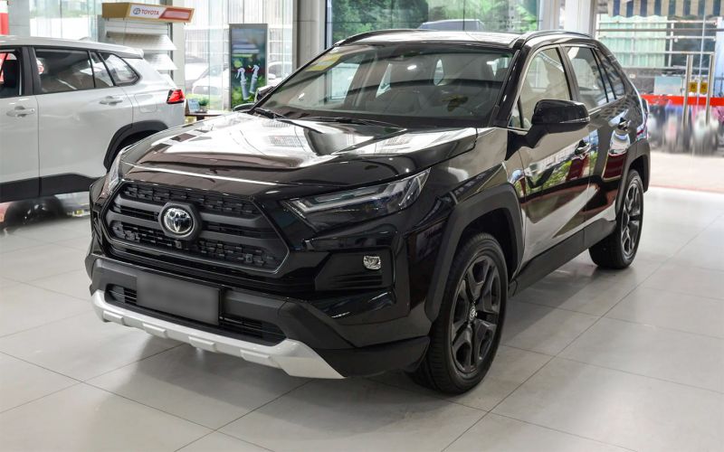Toyota RAV4 и еще 5 новых зарубежных SUV по цене Geely Monjaro