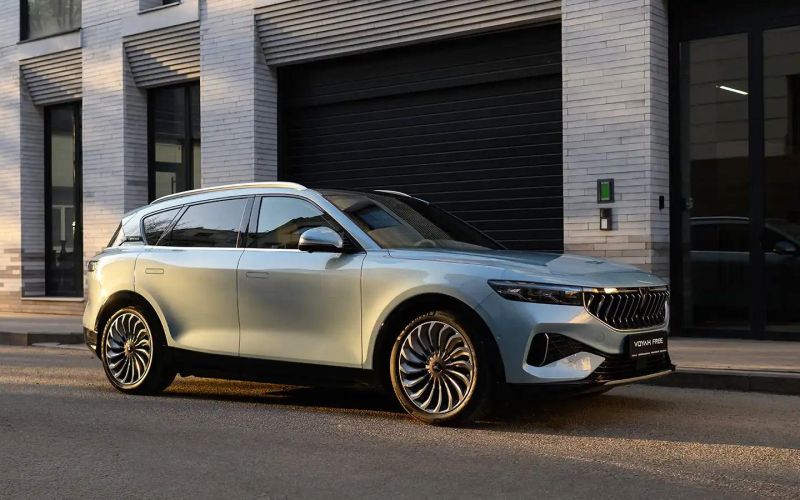 +27%. Автомобили Voyah вновь стали самыми продаваемыми гибридами в России