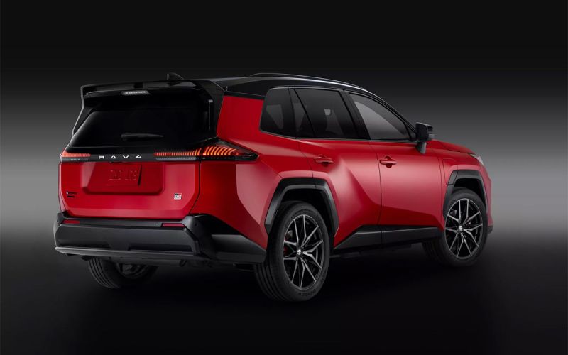 4 вопроса к Toyota RAV4 нового поколения. Первый обзор