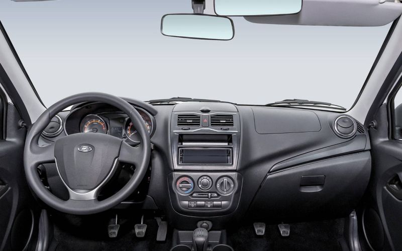 АвтоВАЗ назвал цены Lada Granta для начинающих водителей