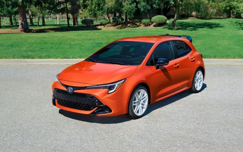 Фейковые штрафы, каскад новинок и деградация авторынка. Итоги недели