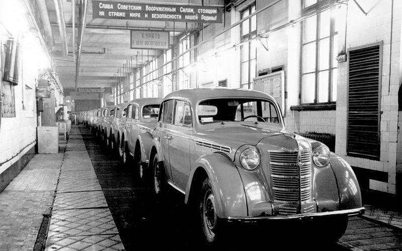 На чем ездили в СССР после войны. Топ-6 легендарных автомобилей