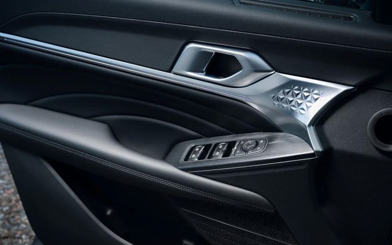 Пауэрбанк и поворот не туда. Тест нового Haval F7x