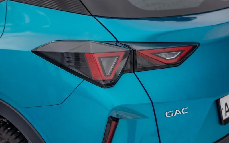 
            Почувствуй себя моложе. Сравнительный тест Omoda C5 и GAC GS3
        