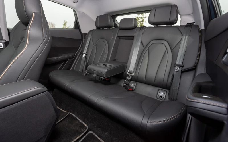 
            Почувствуй себя моложе. Сравнительный тест Omoda C5 и GAC GS3
        