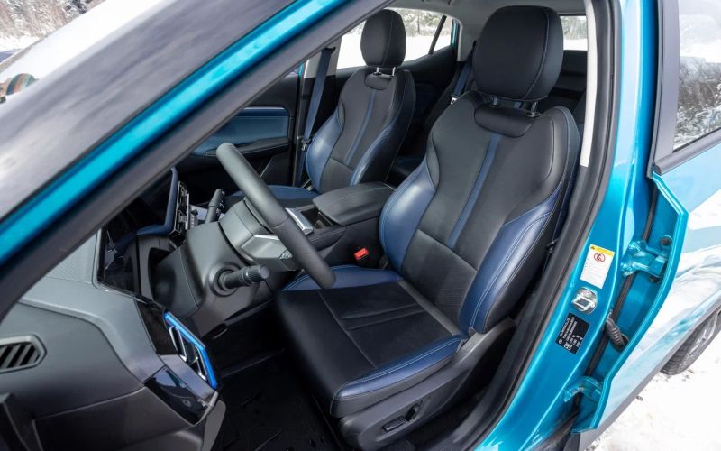 
            Почувствуй себя моложе. Сравнительный тест Omoda C5 и GAC GS3
        