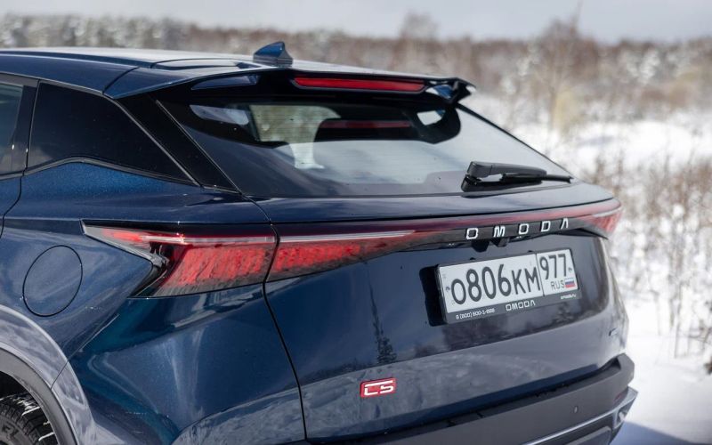 
            Почувствуй себя моложе. Сравнительный тест Omoda C5 и GAC GS3
        