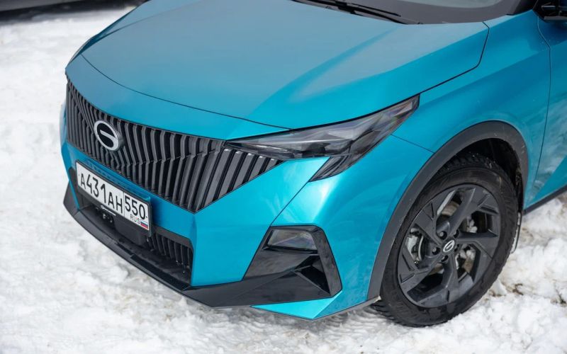 
            Почувствуй себя моложе. Сравнительный тест Omoda C5 и GAC GS3
        