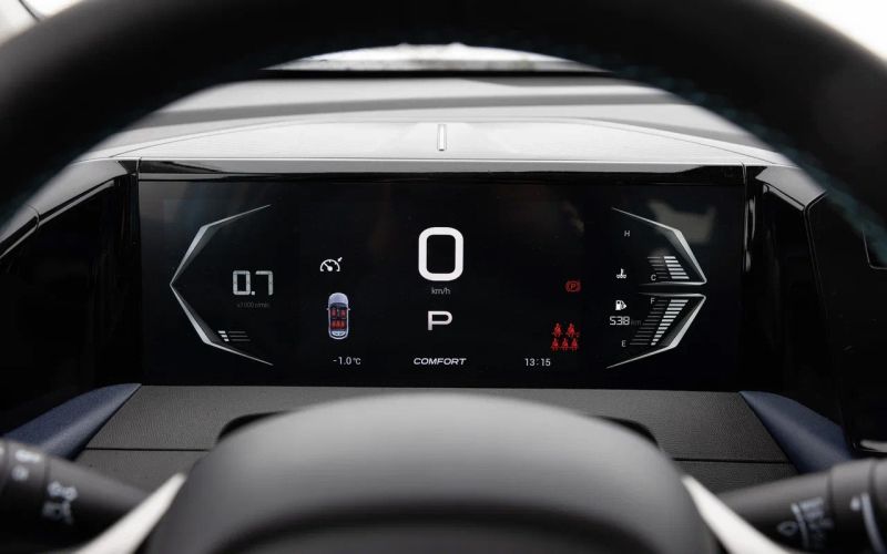 
            Почувствуй себя моложе. Сравнительный тест Omoda C5 и GAC GS3
        