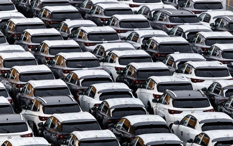 
            Провалились на 43%. Как кризис «затормозил» европейский автопром
        