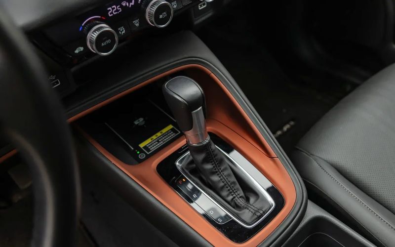 С возвращением, HR-V! Тест Honda Vezel с ретроходовой и гарантией 3 года