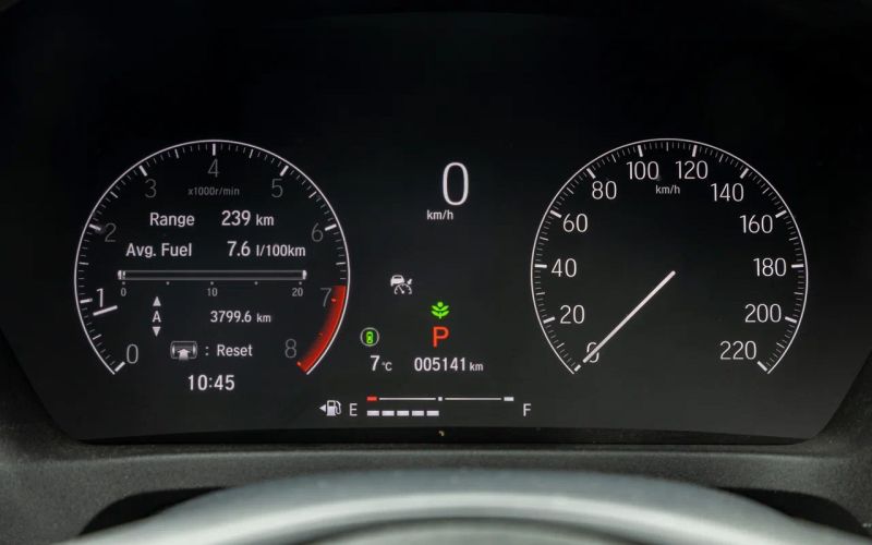 С возвращением, HR-V! Тест Honda Vezel с ретроходовой и гарантией 3 года