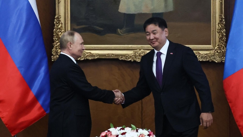 Ушаков анонсировал встречу Путина с президентом Монголии