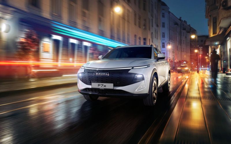 В России стартовали продажи нового Haval F7x. На выбор — 2 версии