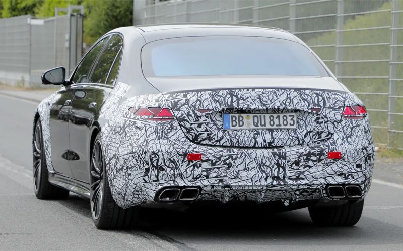 Вот так будет выглядеть новый S63 AMG. 5 фактов о «горячем» седане