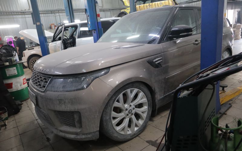 Автовладельцы требуют от Jaguar Land Rover десятки млн руб. Что случилось