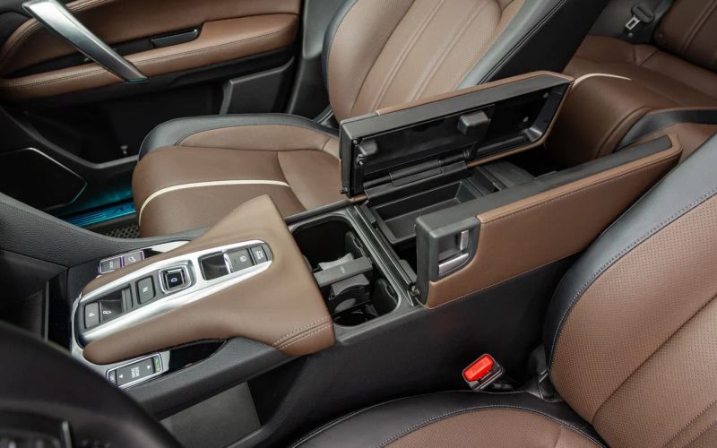 
            Crosstour с повадками Type R. Тест «официального» Honda UR-V
        