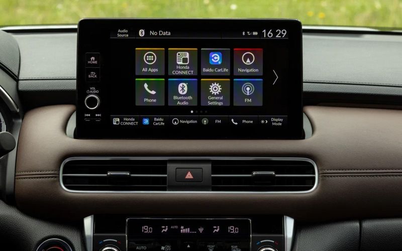 
            Crosstour с повадками Type R. Тест «официального» Honda UR-V
        