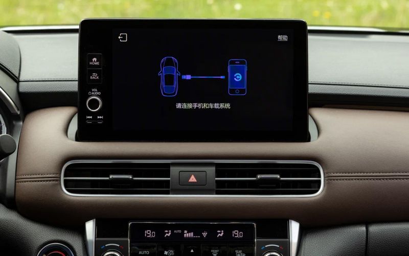 
            Crosstour с повадками Type R. Тест «официального» Honda UR-V
        