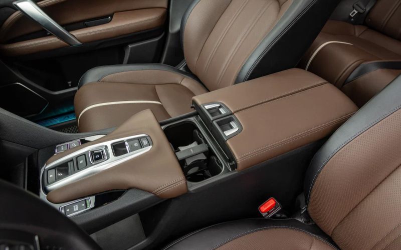 
            Crosstour с повадками Type R. Тест «официального» Honda UR-V
        