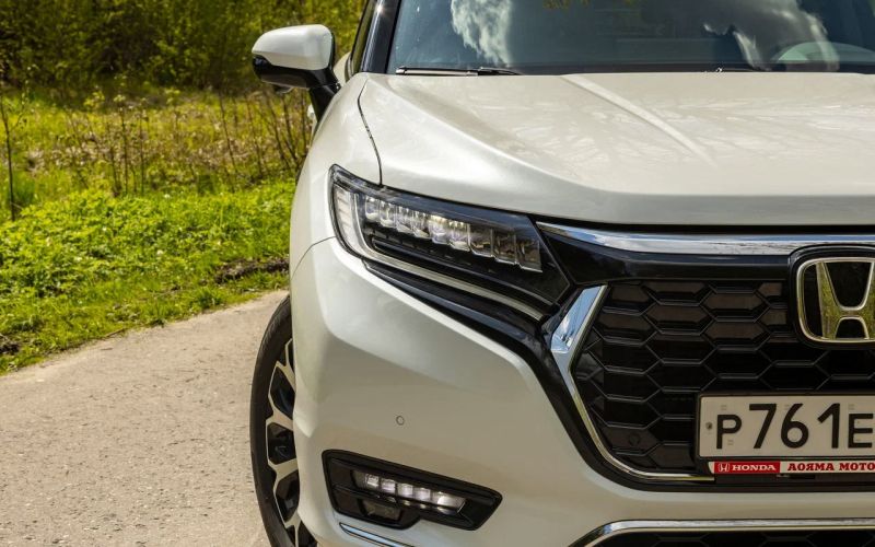 
            Crosstour с повадками Type R. Тест «официального» Honda UR-V
        