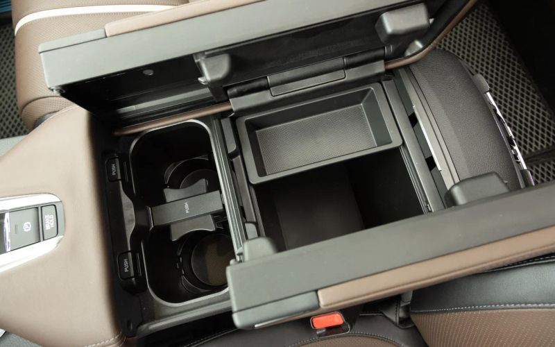 
            Crosstour с повадками Type R. Тест «официального» Honda UR-V
        