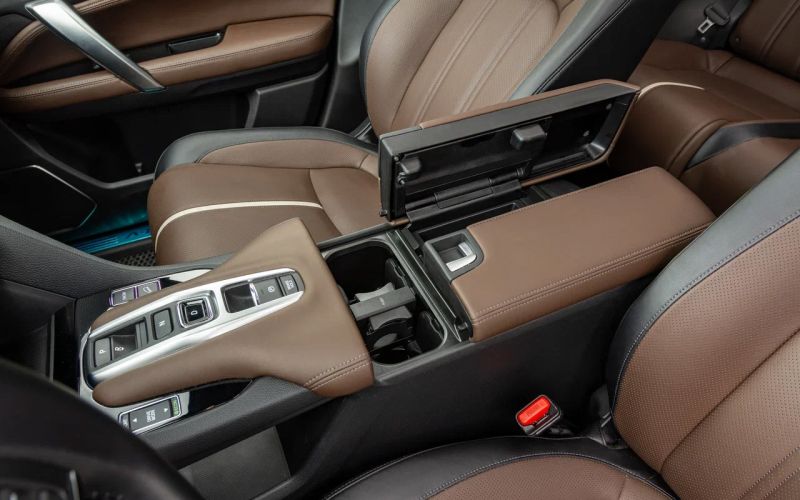 
            Crosstour с повадками Type R. Тест «официального» Honda UR-V
        