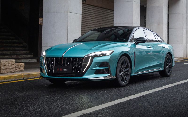 Hongqi запустил продажи в России первого лифтбека H6. 5 главных вопросов