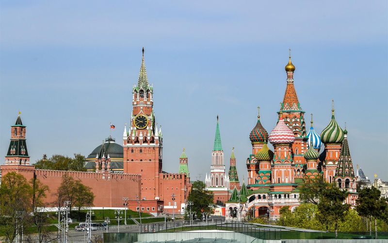 Какие улицы перекроют в Москве на День России: список и схема