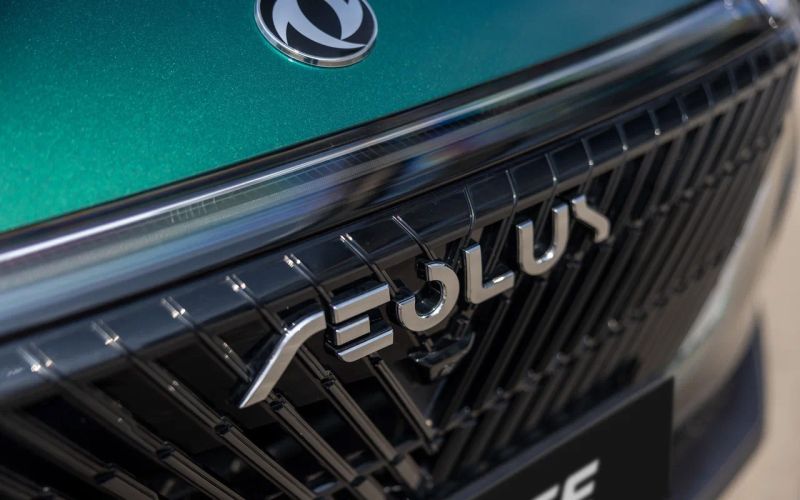 Mage против Huge. Двойной тест похожих, но разных кроссоверов Dongfeng
