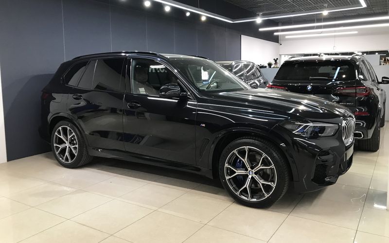 Мы нашли новые BMW калининградской сборки. Цены и подробности