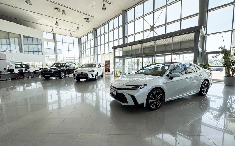 «Они наладили процессы». Все о возвращении Kia, Hyundai и Toyota в Россию