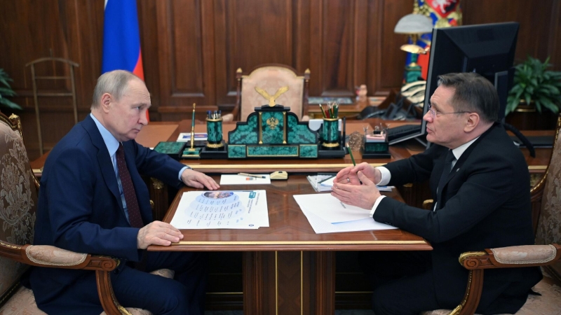 Путин предложил Лихачеву обсудить подготовку кадров для атомной отрасли