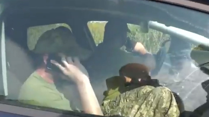 В Ровно сотрудник ТЦК использовал газовый баллончик против женщины с ребенком - Новости на Вести.ru