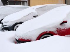 Чем опасны сильные снегопады для водителя и автомобиля. Важные правила