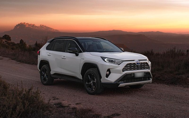 Какие автомобили Toyota россияне покупали в 2025 году. Рейтинг моделей