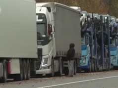 Литва запретила въезд грузовикам из РФ, если в их баках более 200 литров топлива — Новости на Вести.ru