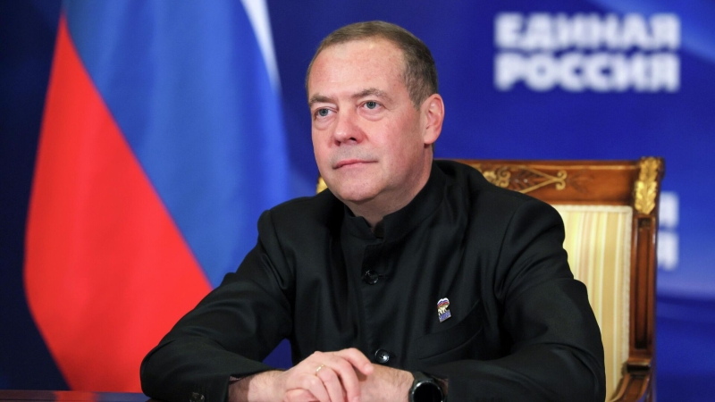 Дмитрий Медведев