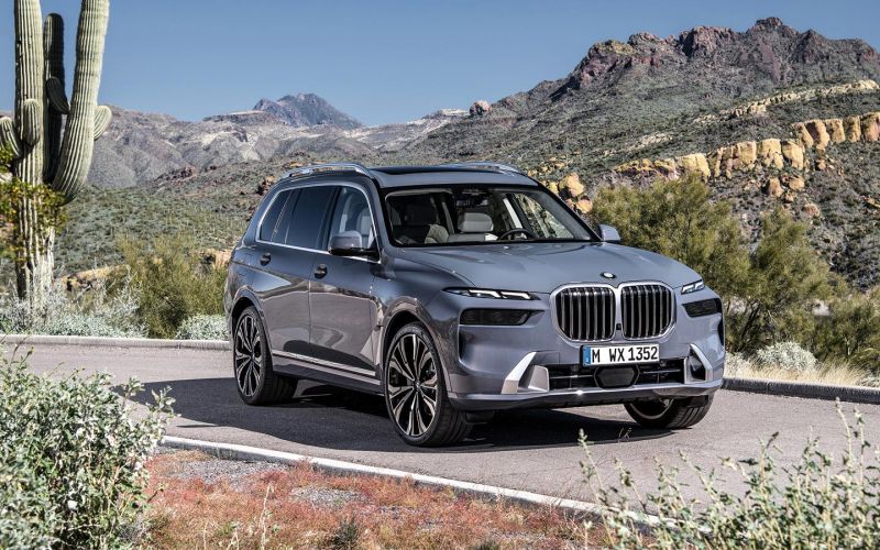 Мы сравнили цены новых BMW X5 и X7 в России и за границей. Разница налицо