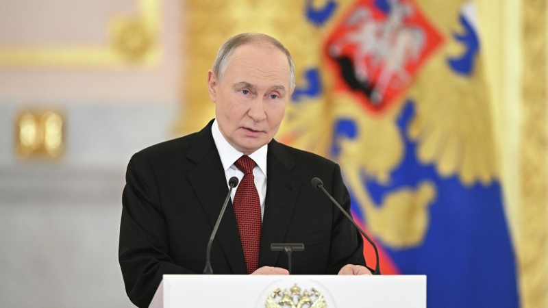 Президент РФ Владимир Путин выступает на церемонии вручения верительных грамот чрезвычайными и полномочными послами иностранных государств