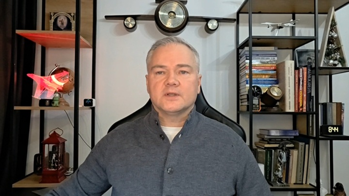 Тишковец: такого "снежного армагеддона" в Москве не было последние 56 лет - Новости на Вести.ru