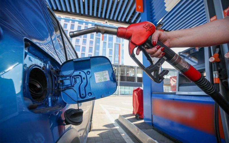 В России с начала года выросли акцизы на топливо. Мы выяснили, насколько