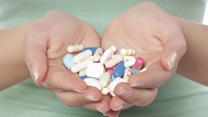 Вирусолог Компанец: антибиотики опасны при вирусе Коксаки - Новости на Вести.ru