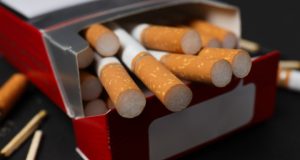 Эксперт Голубева: длительные перекуры могут привести к сокращению зарплаты — Новости на Вести.ru