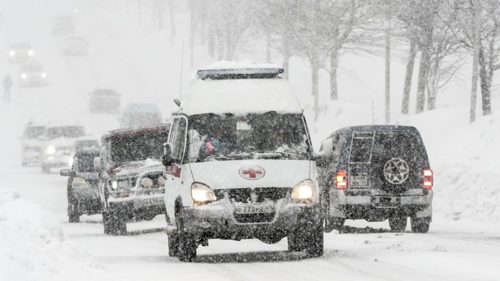Губернатор Гладков: Белгород подвергся ракетному обстрелу, ранена женщина - Новости на Вести.ru